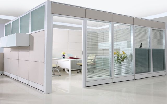 The outstanding advantages of aluminum and glass office partitions